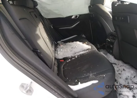 2021 BMW X5 xDrive40I z USA, uszkodzony, nr VIN 5UXCR6C0XM9G52175